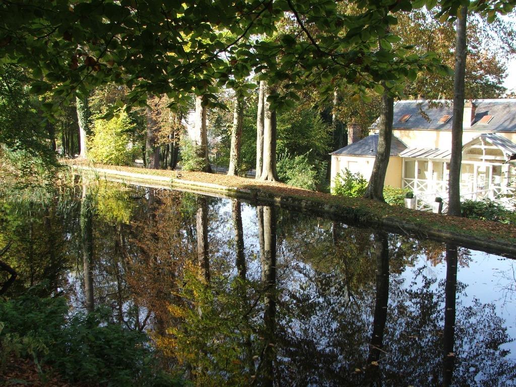 Pièce d'eau du pavillon de l'érable