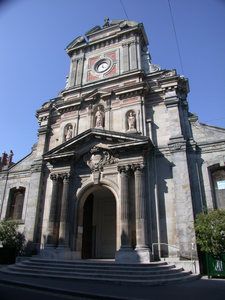 Eglise rue de la paroisse